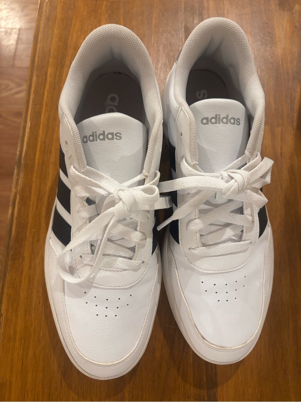 Adidas Women’s White and Black Casual Sneakers